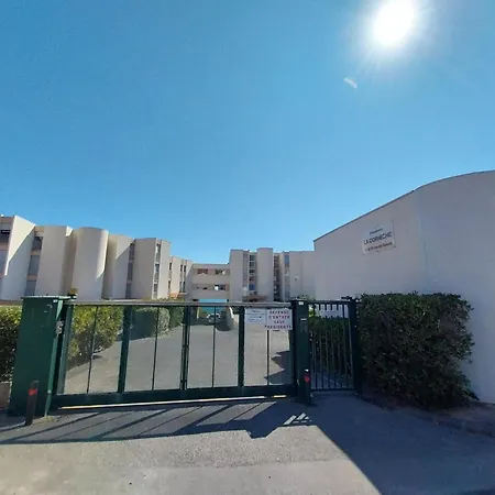 40 M², 1ere Ligne Mer, Dernier Etage Avec Ascenseur