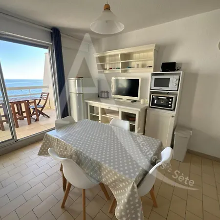 40 M², 1ere Ligne Mer, Dernier Etage Avec Ascenseur * Sète